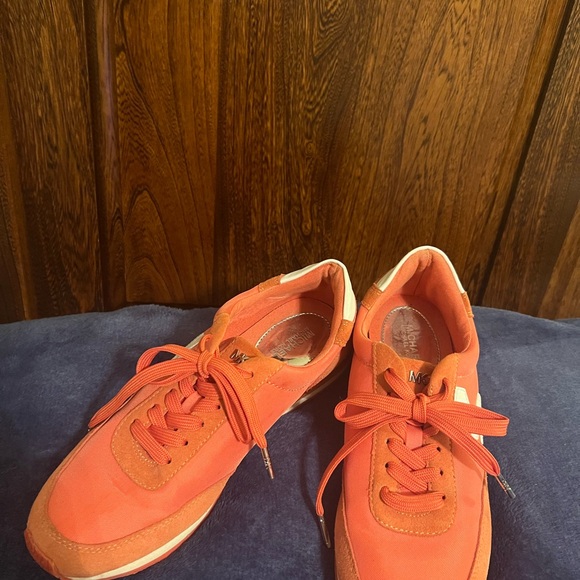 Michael Michael Kors Leather/Textile Upper Sneakers, Women’s 6, good condition - Picture 2 of 13